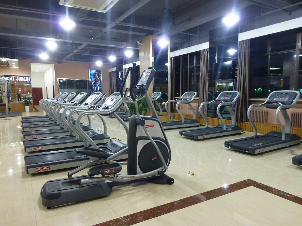 天津健身房預售團隊都有哪些?