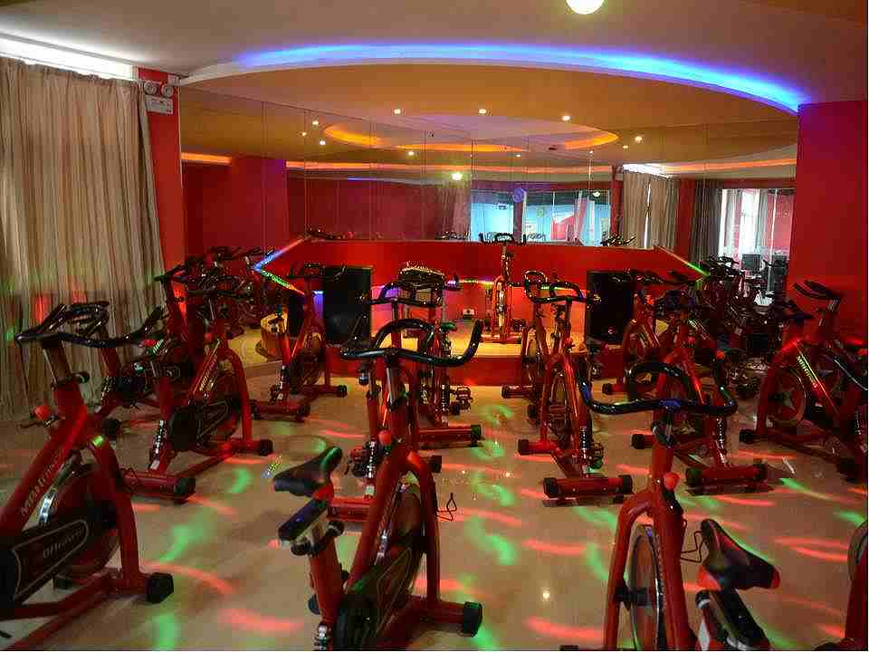 加盟一個健身房需要多少錢?『投資開健身房的成本』